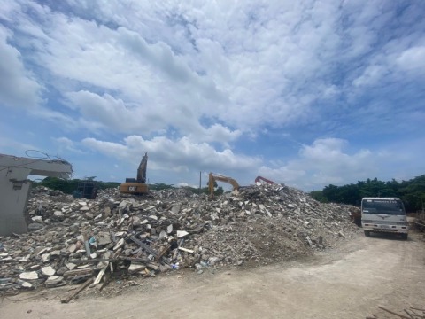 รับซื้อเศษเหล็กจากการทุบตึก